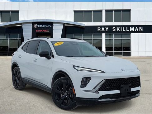 Used 2025 Buick Envision Sport Touring image 1