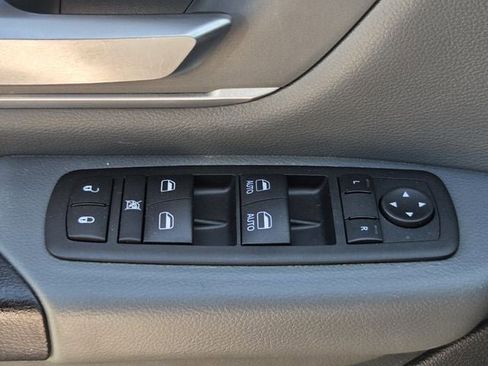 Used 2022 RAM 1500 Lone Star image 32