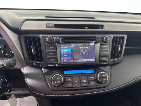 Used 2016 Toyota RAV4 XLE AWD/4WD image 26