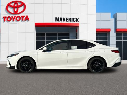 New 2026 Toyota Camry SE FWD image 2