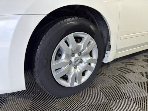 Used 2011 Nissan Altima 2.5 S FWD image 29