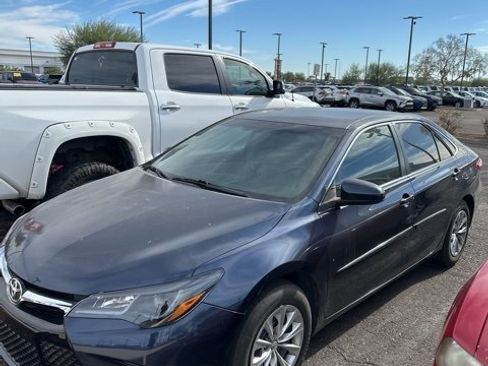 Certified 2016 Toyota Camry LE image 1