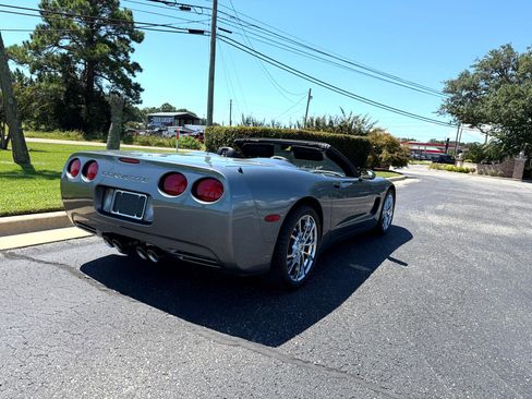 Used 2003 Chevrolet Corvette Convertible w/ Preferred Equipment Group1 image 9