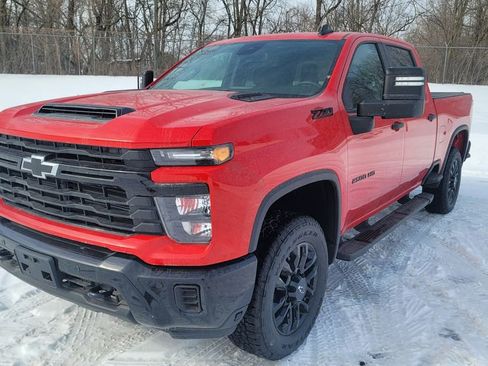 New 2025 Chevrolet Silverado 2500 Custom w/ Custom Value Package image 5