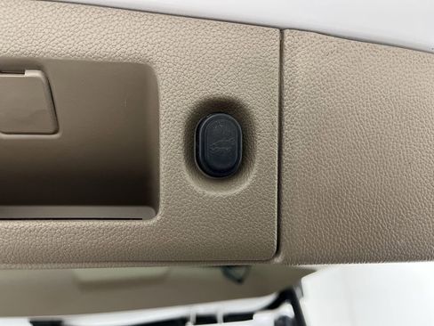 Used 2018 Chevrolet Tahoe LT image 35