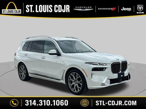 Used 2025 BMW X7 xDrive40i AWD/4WD image 1