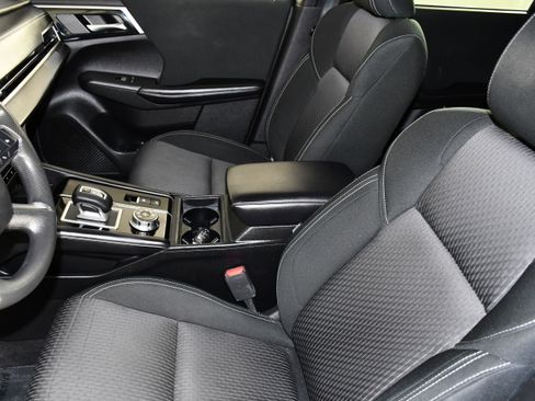 Used 2022 Mitsubishi Outlander ES AWD/4WD image 36