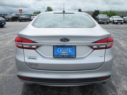 Used 2017 Ford Fusion Energi SE FWD image 4