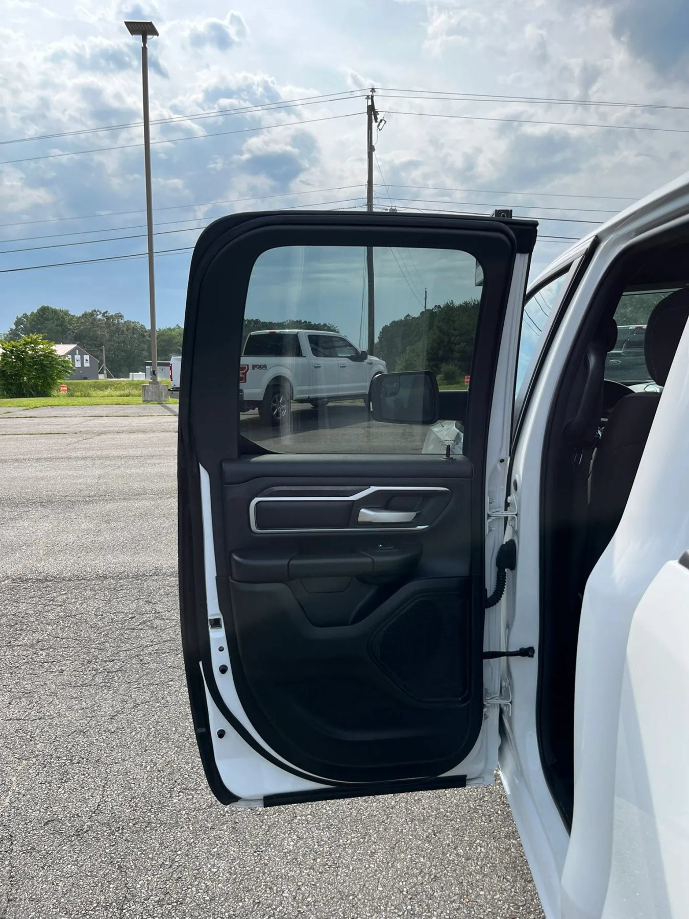 Used 2021 RAM 1500 Big Horn AWD/4WD image 11