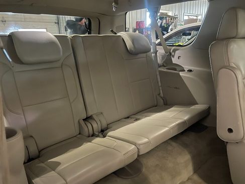 Used 2015 GMC Yukon XL Denali w/ Touring Package image 20