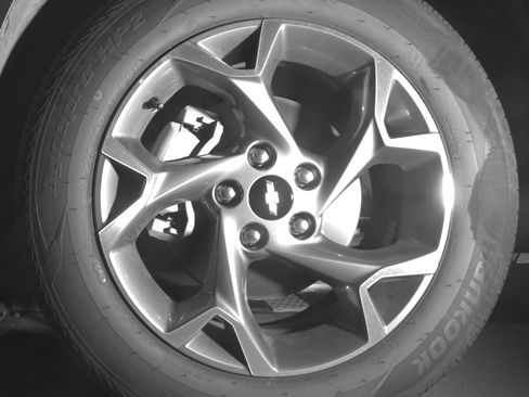 Used 2025 Chevrolet Trax LT w/ LT Convenience Package FWD image 9