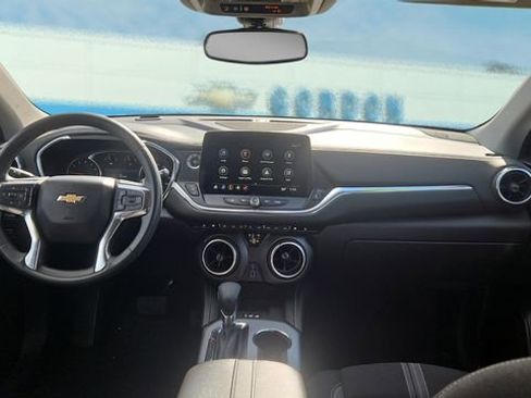 Used 2024 Chevrolet Blazer LT w/ Convenience Package image 15