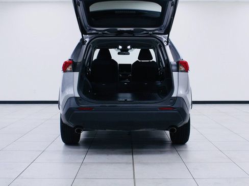 Used 2025 Toyota RAV4 XLE image 25