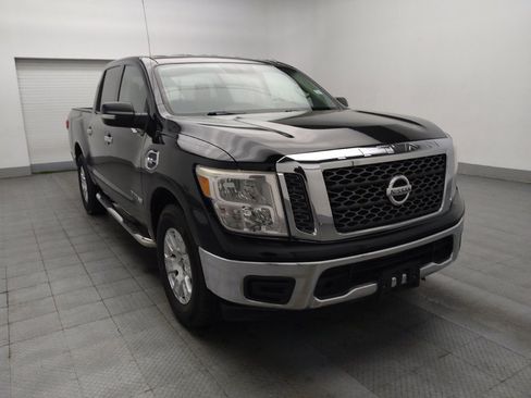 Used 2017 Nissan Titan SV image 13