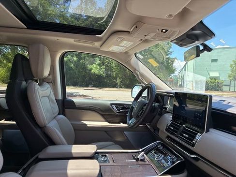 Used 2024 Lincoln Navigator L Reserve AWD/4WD image 20