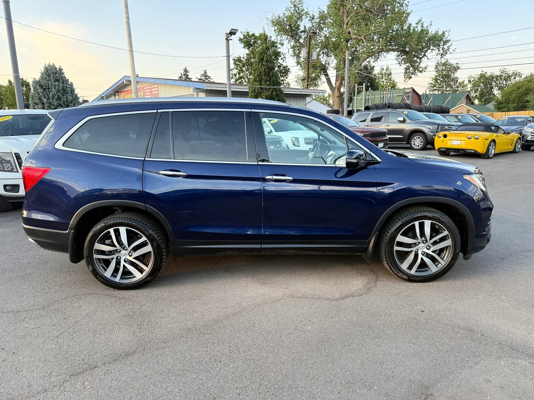 Used 2017 Honda Pilot Elite image 10