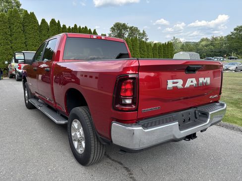 Used 2026 RAM 2500 Big Horn AWD/4WD image 5