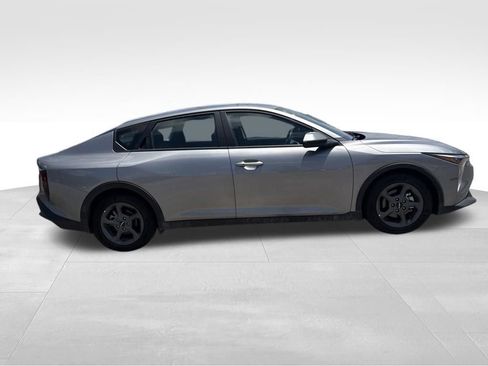 Certified 2025 Kia K4 FWD image 16