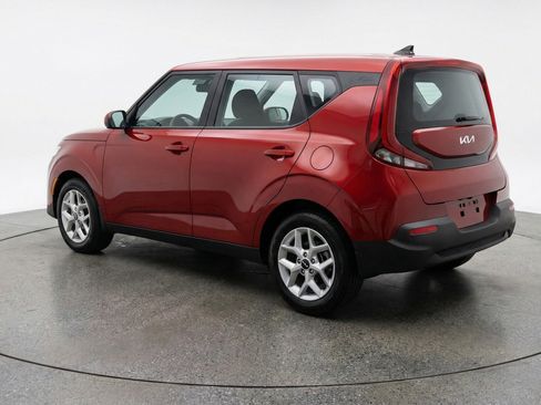 Used 2025 Kia Soul LX w/ LX Technology Package image 6
