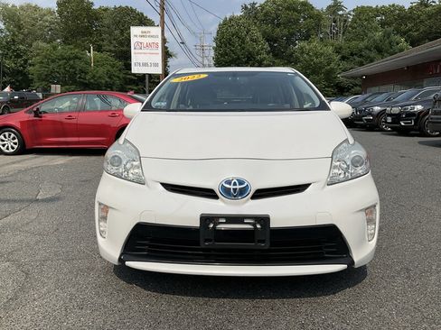 Used 2012 Toyota Prius Four FWD image 2