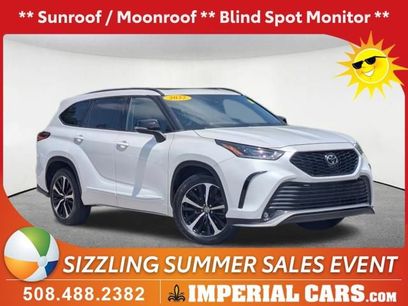 Used 2022 Toyota Highlander XSE