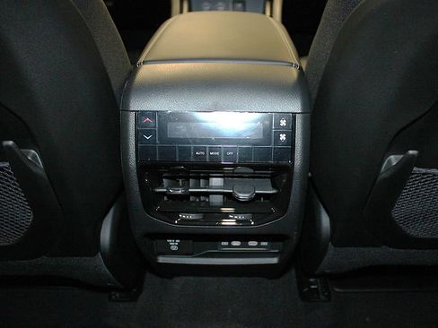 New 2026 Jeep Grand Cherokee L 4WD image 33