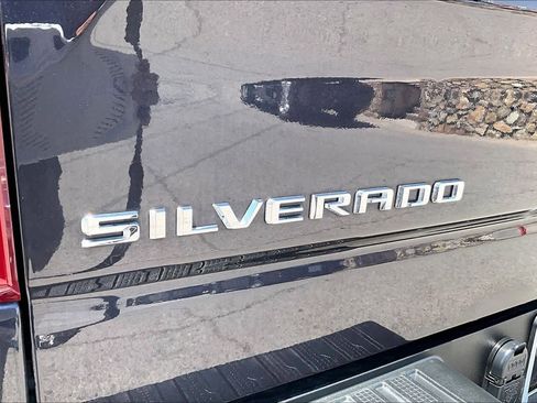 Used 2023 Chevrolet Silverado 1500 LT AWD/4WD image 30