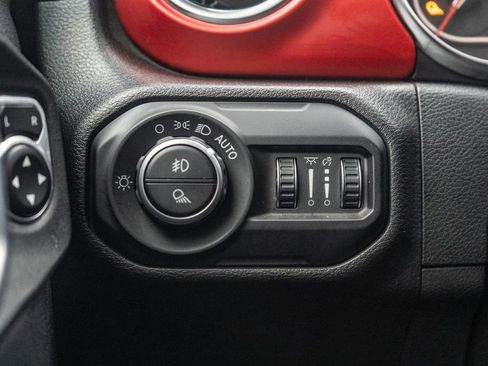 Used 2021 Jeep Gladiator Rubicon image 21