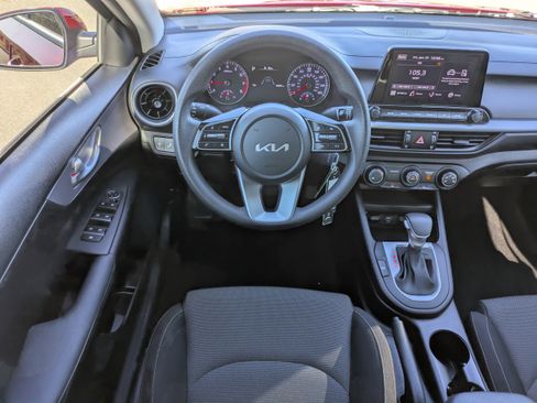 Certified 2023 Kia Forte LXS w/ LXS Technology Package image 17