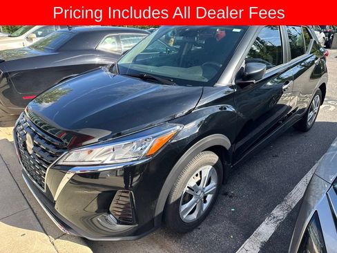 Certified 2024 Nissan Kicks S FWD image 3
