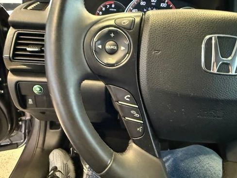 Used 2015 Honda Accord Sport image 18
