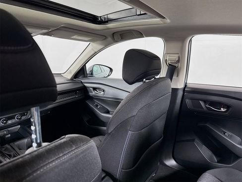 Used 2025 Honda Accord SE image 21