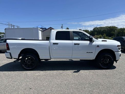 Used 2026 RAM 2500 Big Horn AWD/4WD image 2