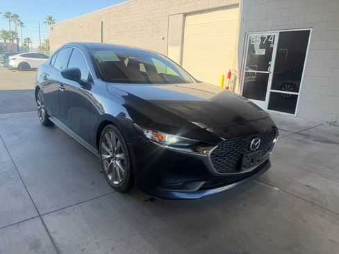 Used 2020 MAZDA MAZDA3 Sedan w/ Select Package FWD image 5