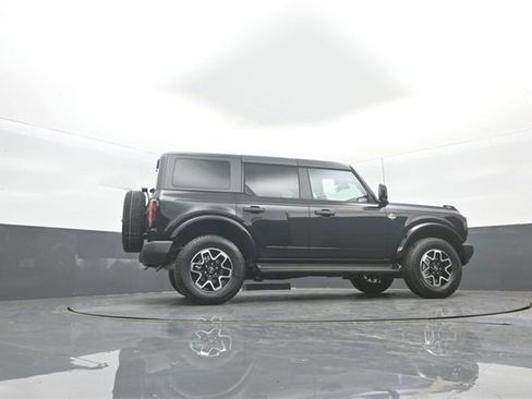 New 2026 Ford Bronco Outer Banks image 34
