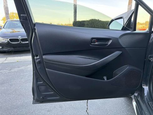 Used 2023 Toyota Corolla LE w/ Carpet Mat Package (TMS) image 28