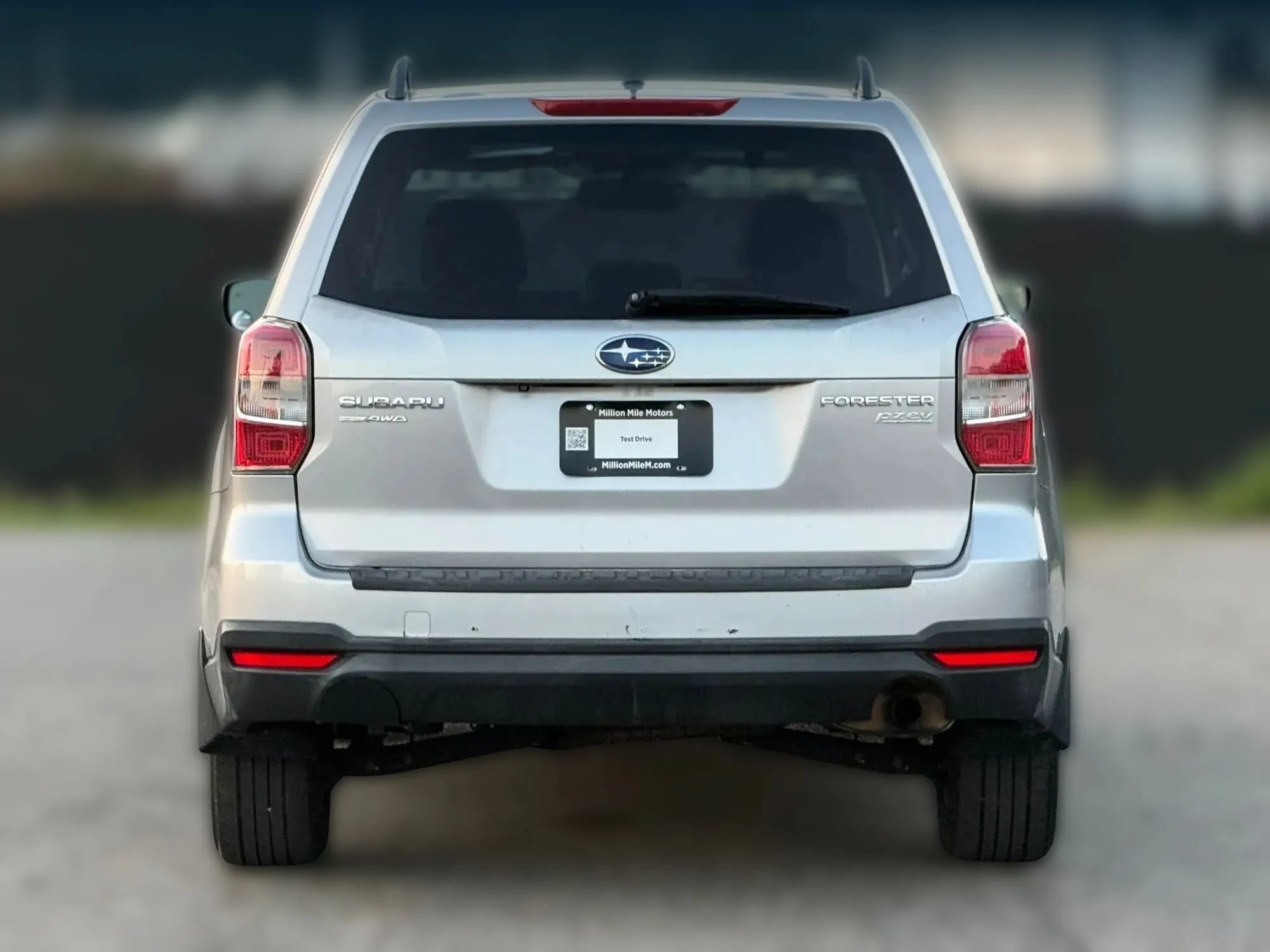 Used 2014 Subaru Forester 2.5i Premium w/ Popular Package #2 AWD/4WD image 4