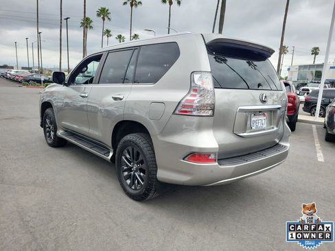 Used 2022 Lexus GX 460 Premium w/ Premium Package AWD/4WD image 3