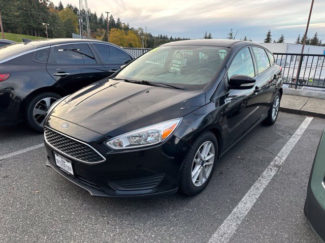 Used 2018 Ford Focus SE w/ Cold Weather Package FWD image 1