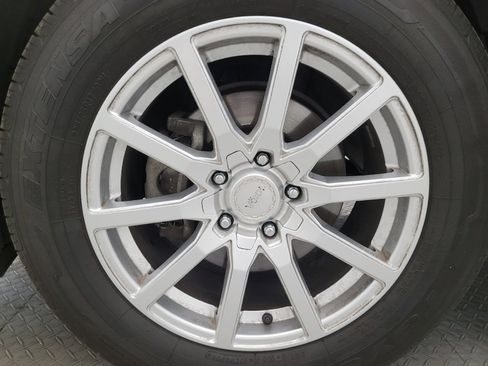 Used 2019 Nissan Rogue S FWD image 31