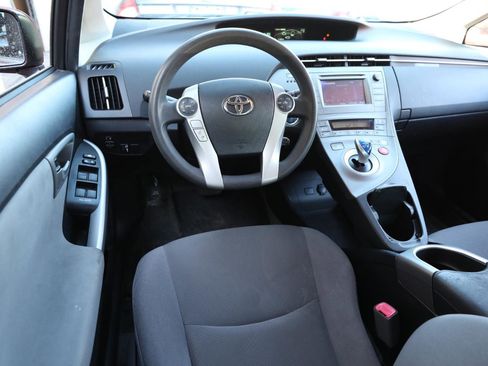 Used 2013 Toyota Prius Two image 13