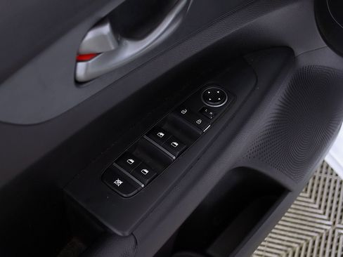 Used 2021 Kia Forte LXS FWD image 16