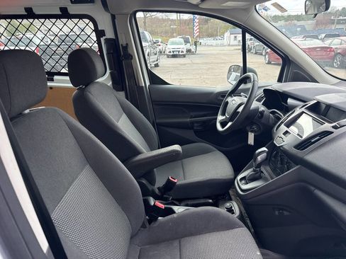 Used 2018 Ford Transit Connect XL image 6