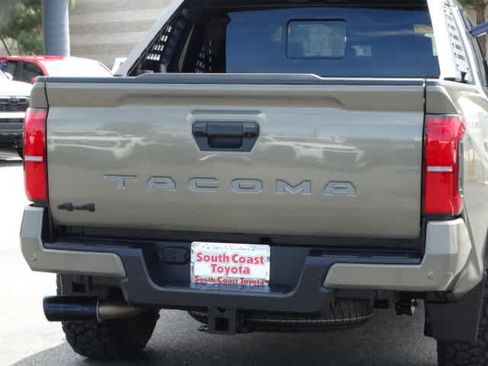 Used 2024 Toyota Tacoma TRD Off-Road w/ TRD Off Road Upgrade Package AWD/4WD image 26