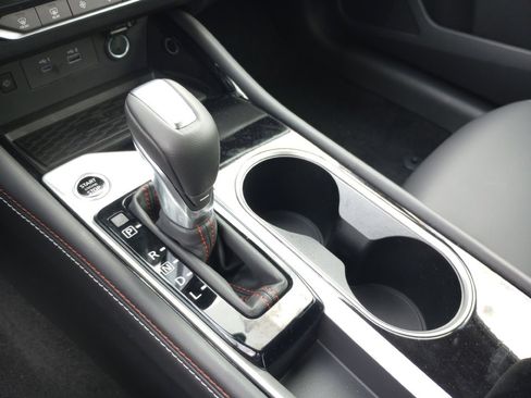 New 2025 Nissan Altima 2.5 SR w/ SR Premium Package image 19