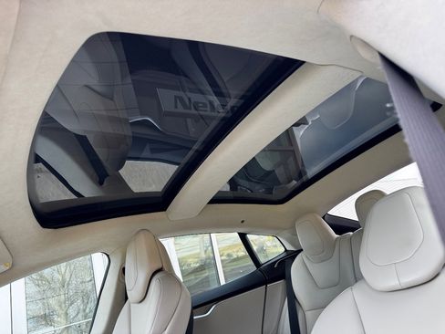 Used 2017 Tesla Model S 100D image 33