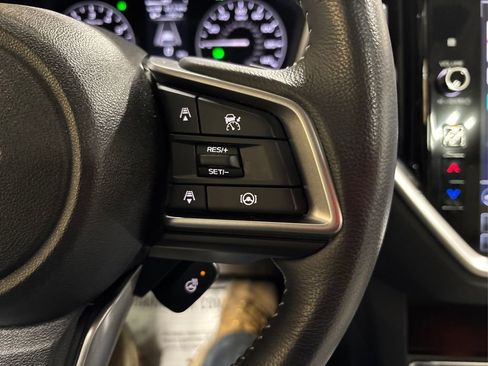 Used 2024 Subaru Ascent Limited w/ Technology Package image 29