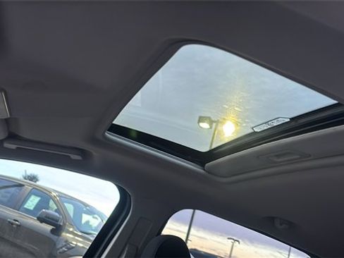 Used 2021 Ford EcoSport SE image 7