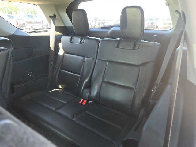 Used 2021 Ford Explorer XLT w/ Equipment Group 202A AWD/4WD image 17