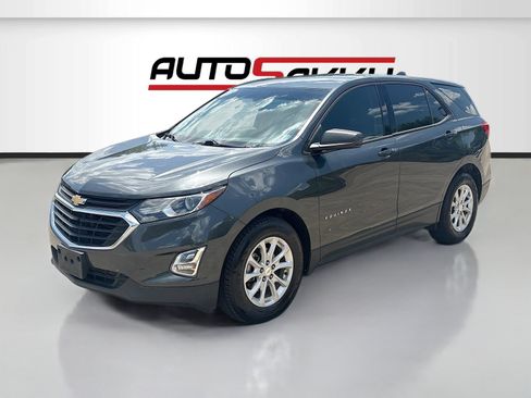 Used 2018 Chevrolet Equinox LS w/ LPO, Cargo Package FWD image 3